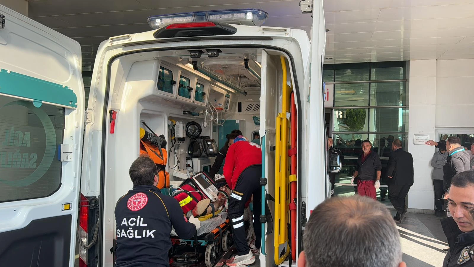 Gunman attack kills district mayor in Türkiye's central Anatolian city, Kirikkale 5 Gunman attack kills district mayor in Türkiye's central Anatolian city, Kirikkale