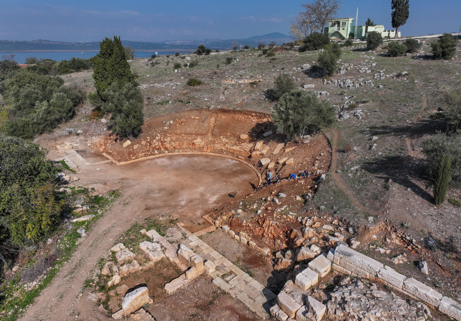 Protocol seat unearthed in ancient theater at Türkiye's Apollonia ad Rhyndacum