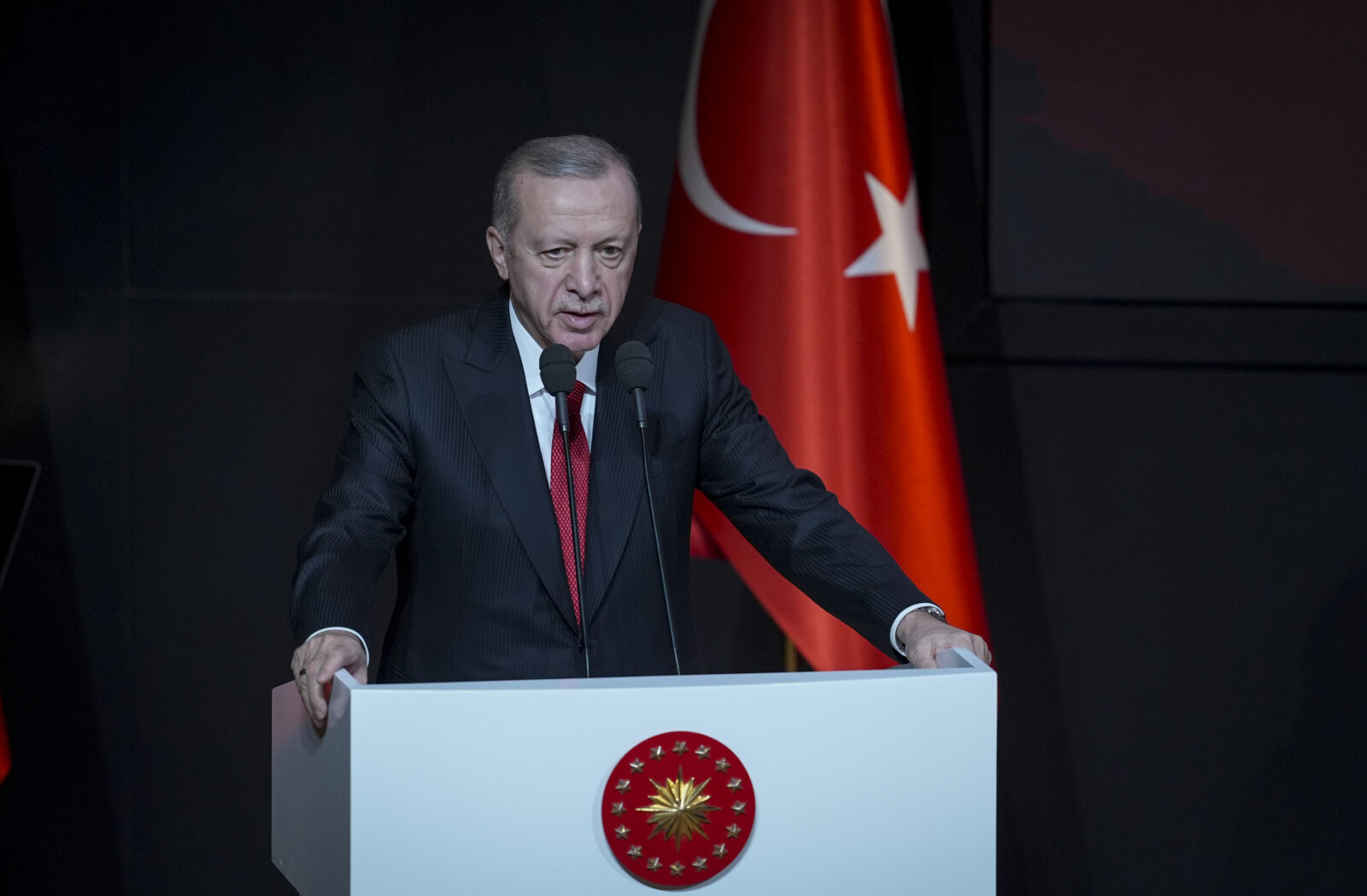 President Erdogan vows to end terrorism threat, calls for national unity