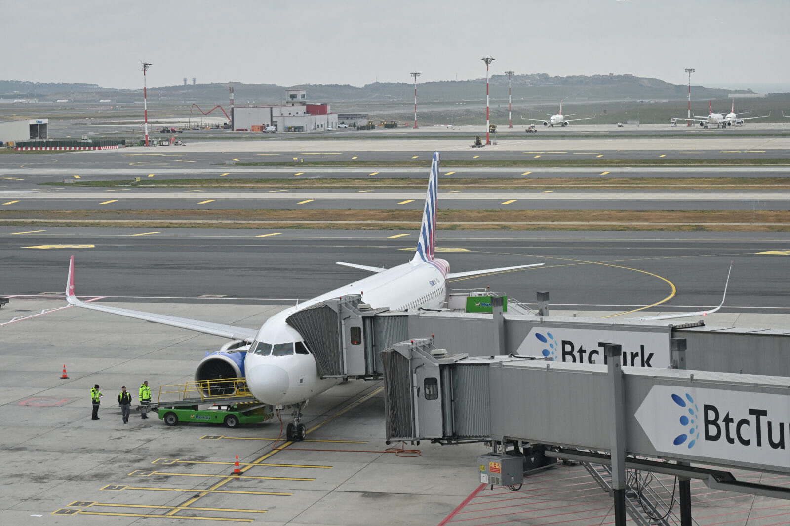 SKY Express held a ceremony at Istanbul Airport after completing its first flight from Athens, Istanbul, Türkiye