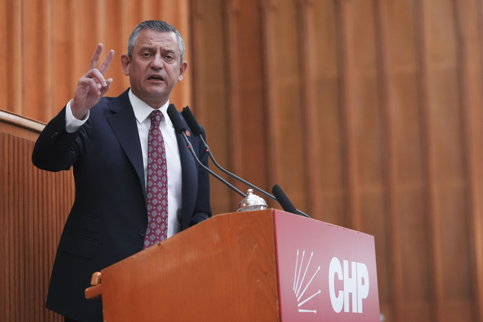 CHP leader renews call for minimum wage hike to $872 as 2025 talks loom