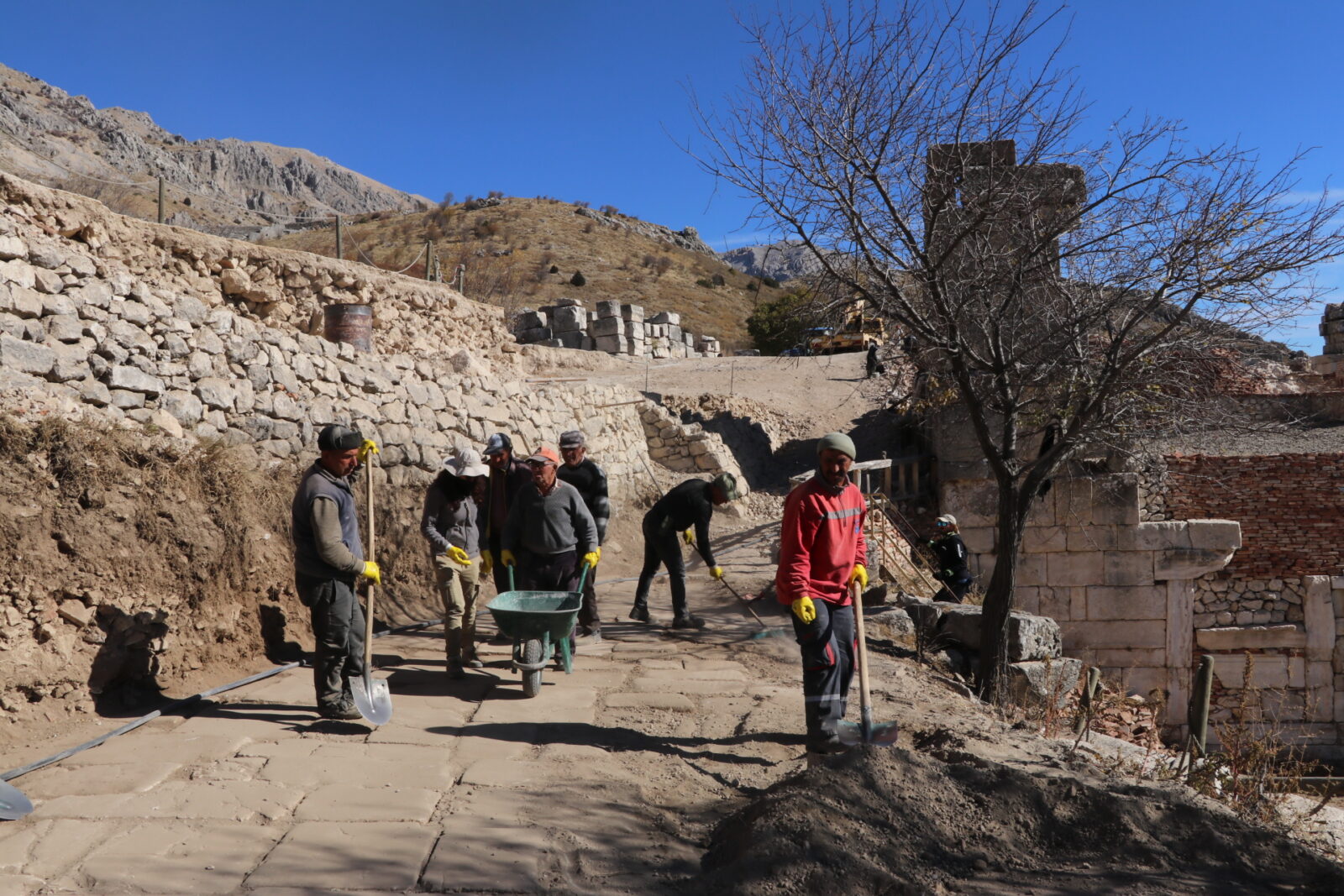 Hadrian's fountain in Türkiye's Sagalassos restored to former glory