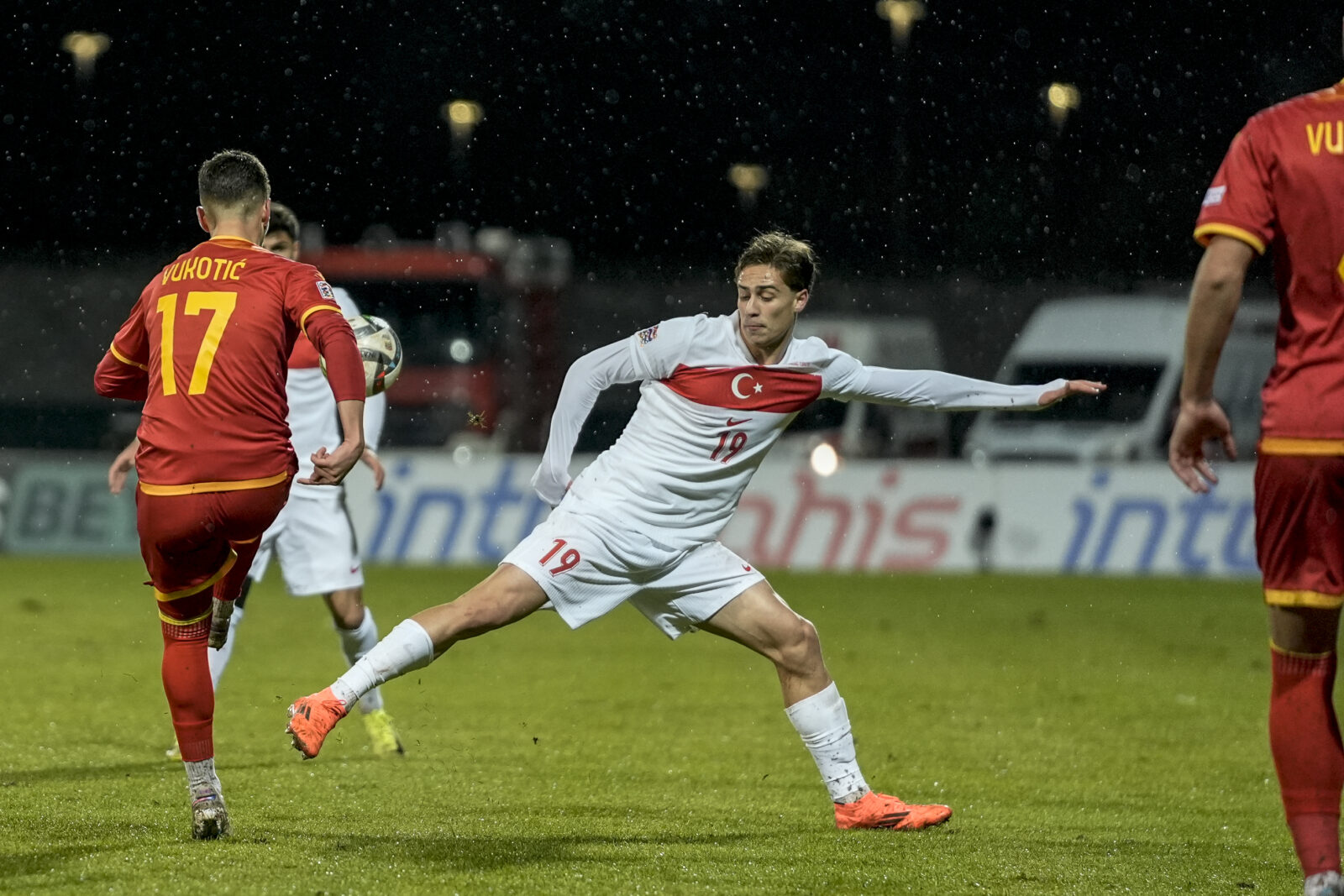 Türkiye falls 3-1 to Montenegro in UEFA Nations League B group finale