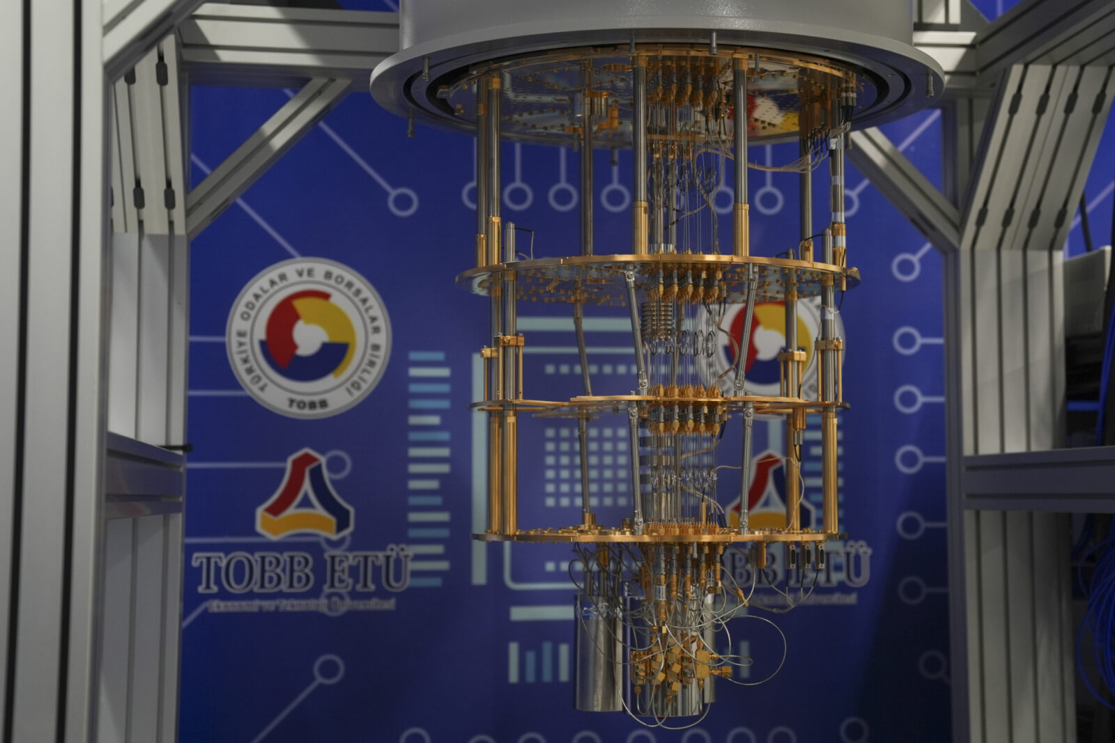 Türkiye unveils first quantum computer, QuanT