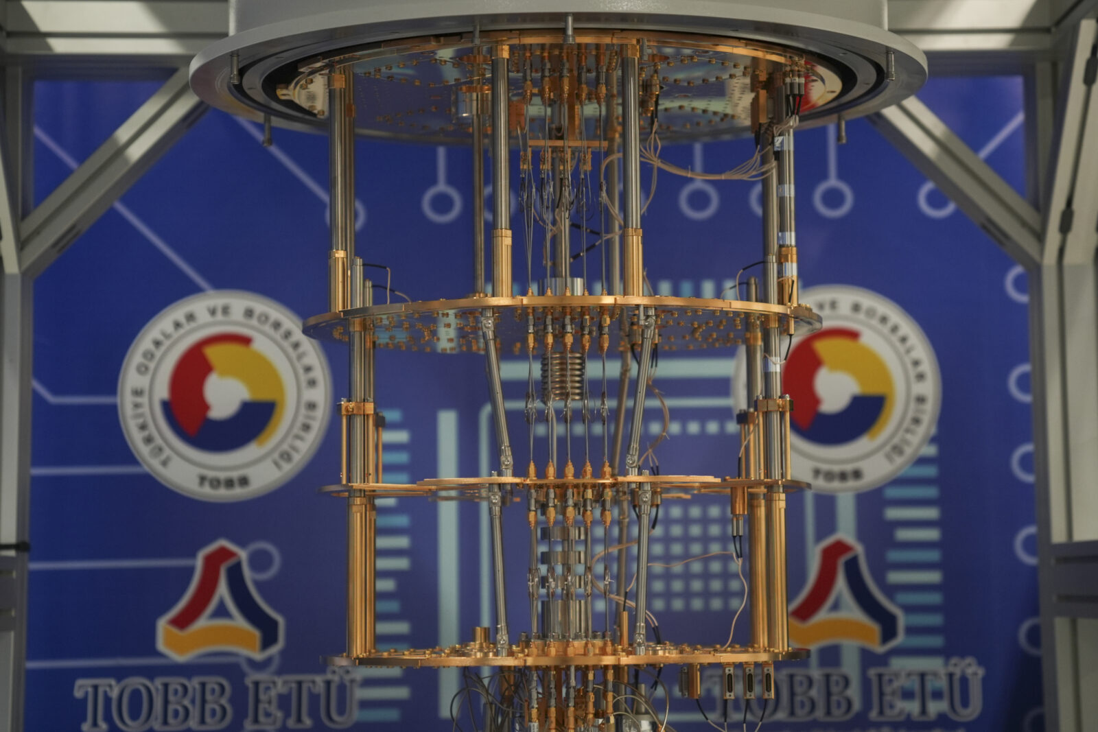 Türkiye unveils first quantum computer, QuanT