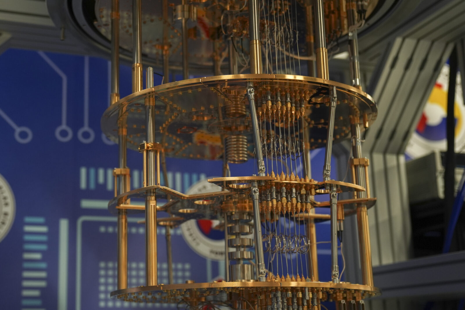 Türkiye unveils first quantum computer, QuanT