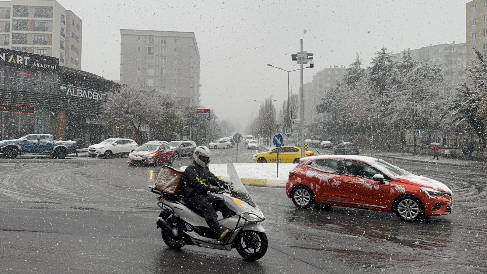 Istanbul first snowfall