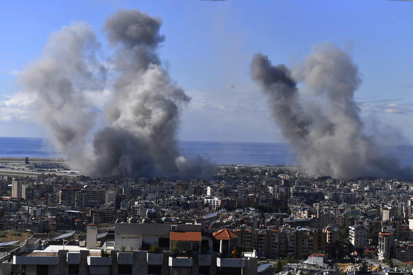 Israeli airstrikes hit Beirut amid imminent cease-fire deal