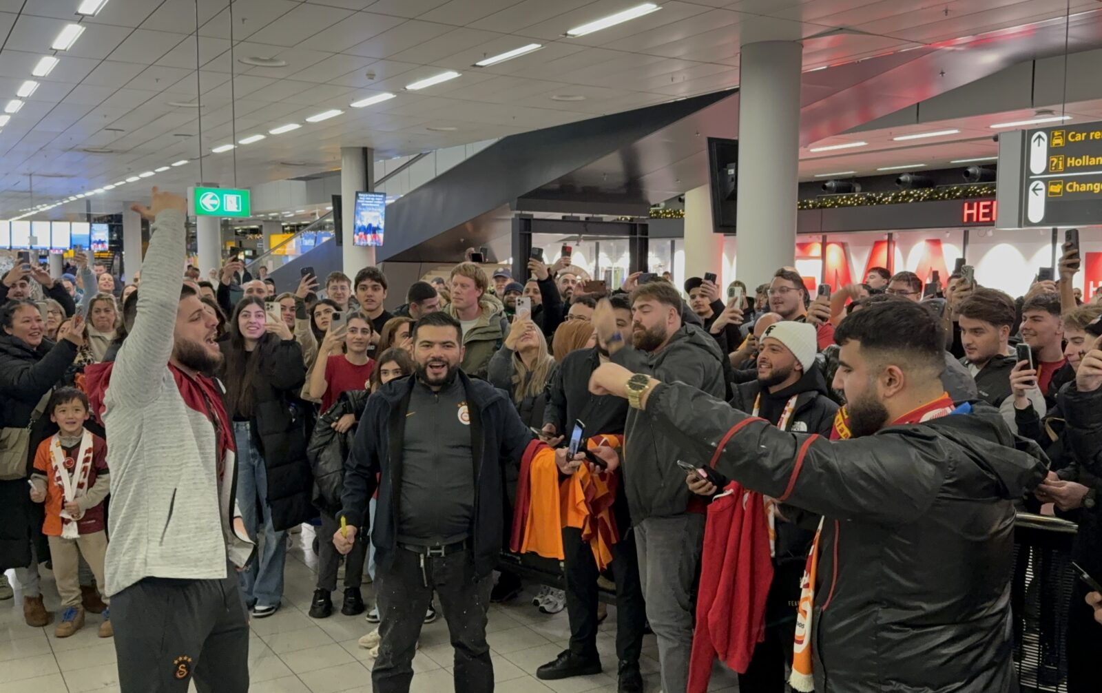 Galatasaray set to face AZ Alkmaar in UEFA Europa League clash