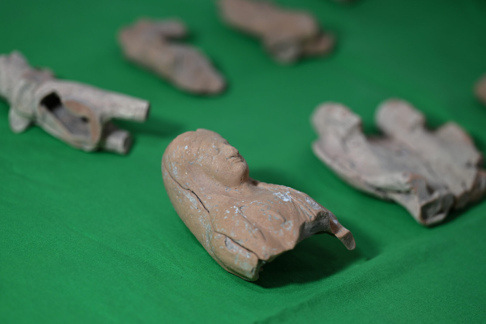 Sacred altar, figurines unearthed in Türkiye’s Phaselis Ancient City