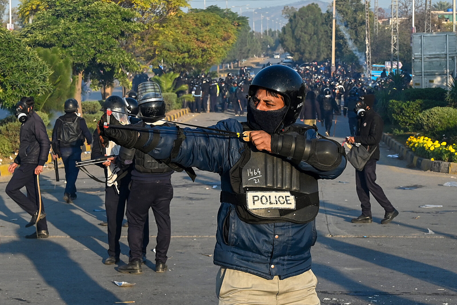 4 security forces killed in Islamabad in clashes with Imran Khan supporters: Pakistan gov't