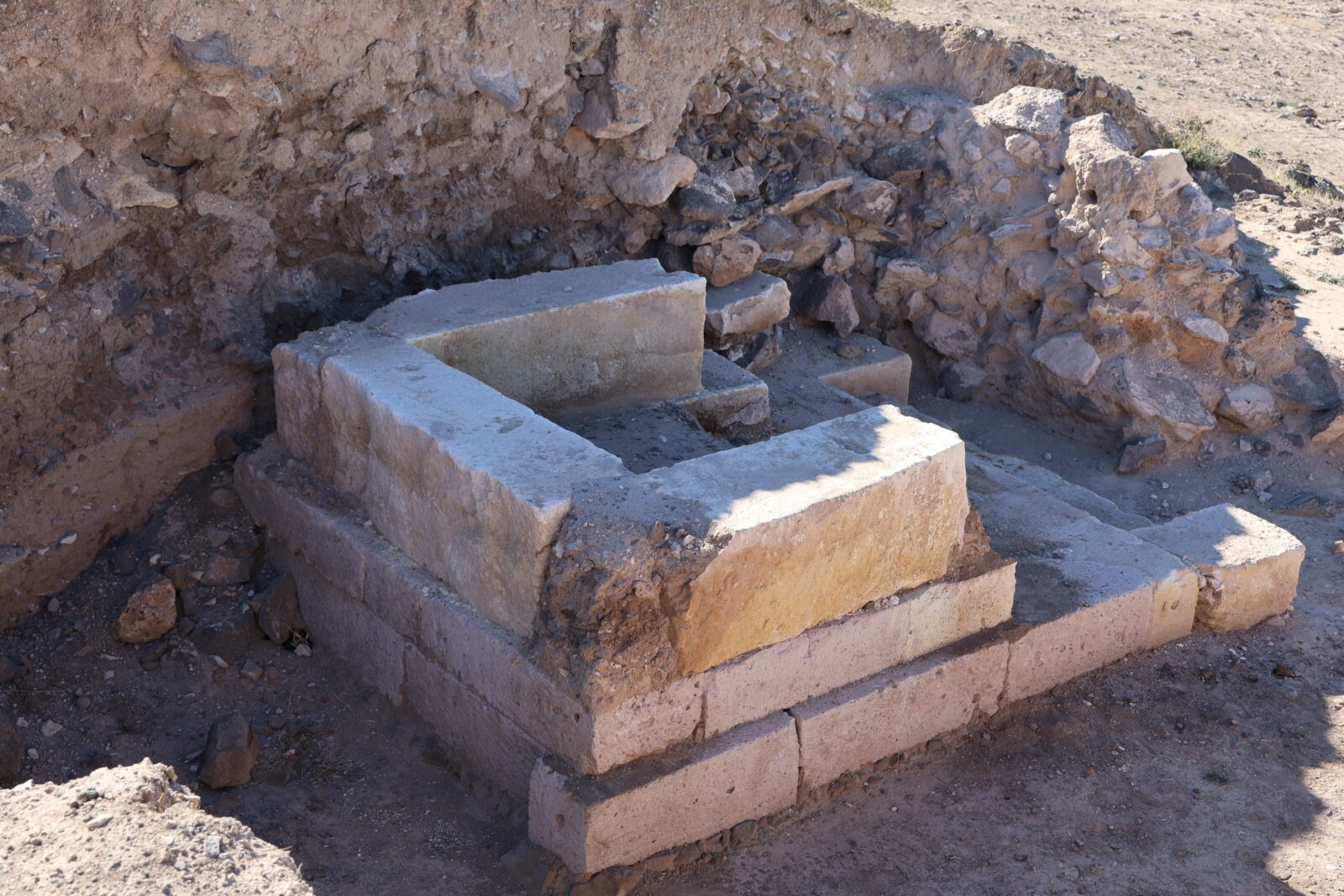 2,200-year-old fingerprints found in Cappadocia's first tumulus excavation