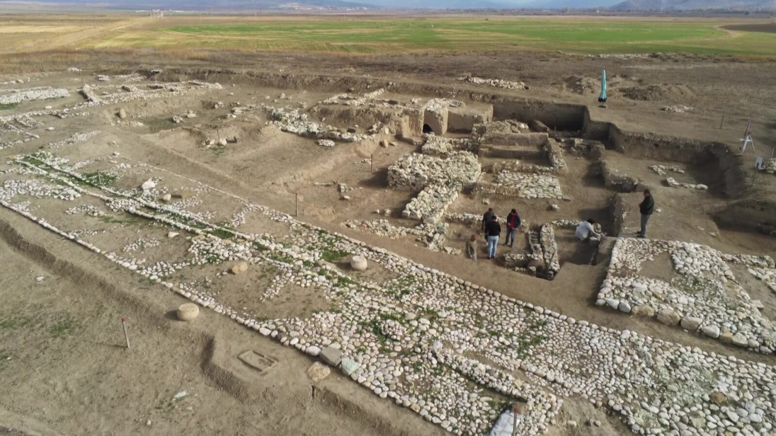 Sacred room, stone discovered at Oluz Hoyuk: First in Anatolian archaeology