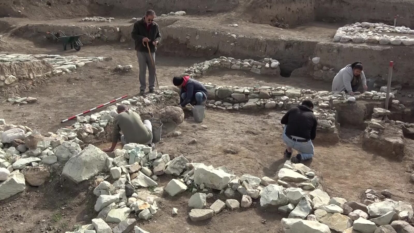 Sacred room, stone discovered at Oluz Hoyuk: First in Anatolian archaeology