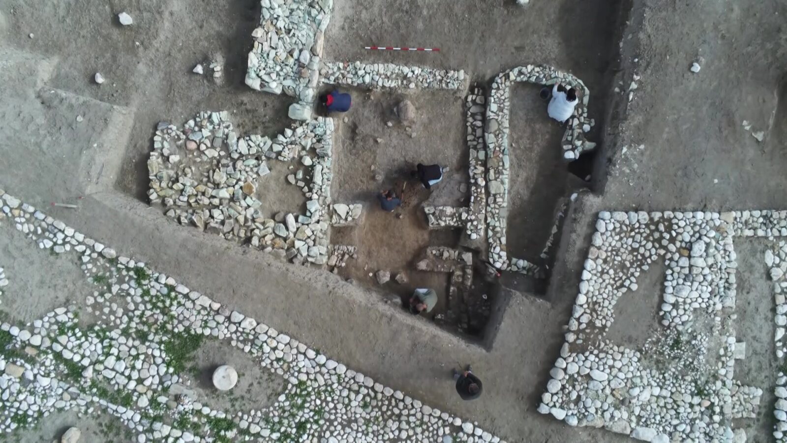 Sacred room, stone discovered at Oluz Hoyuk: First in Anatolian archaeology