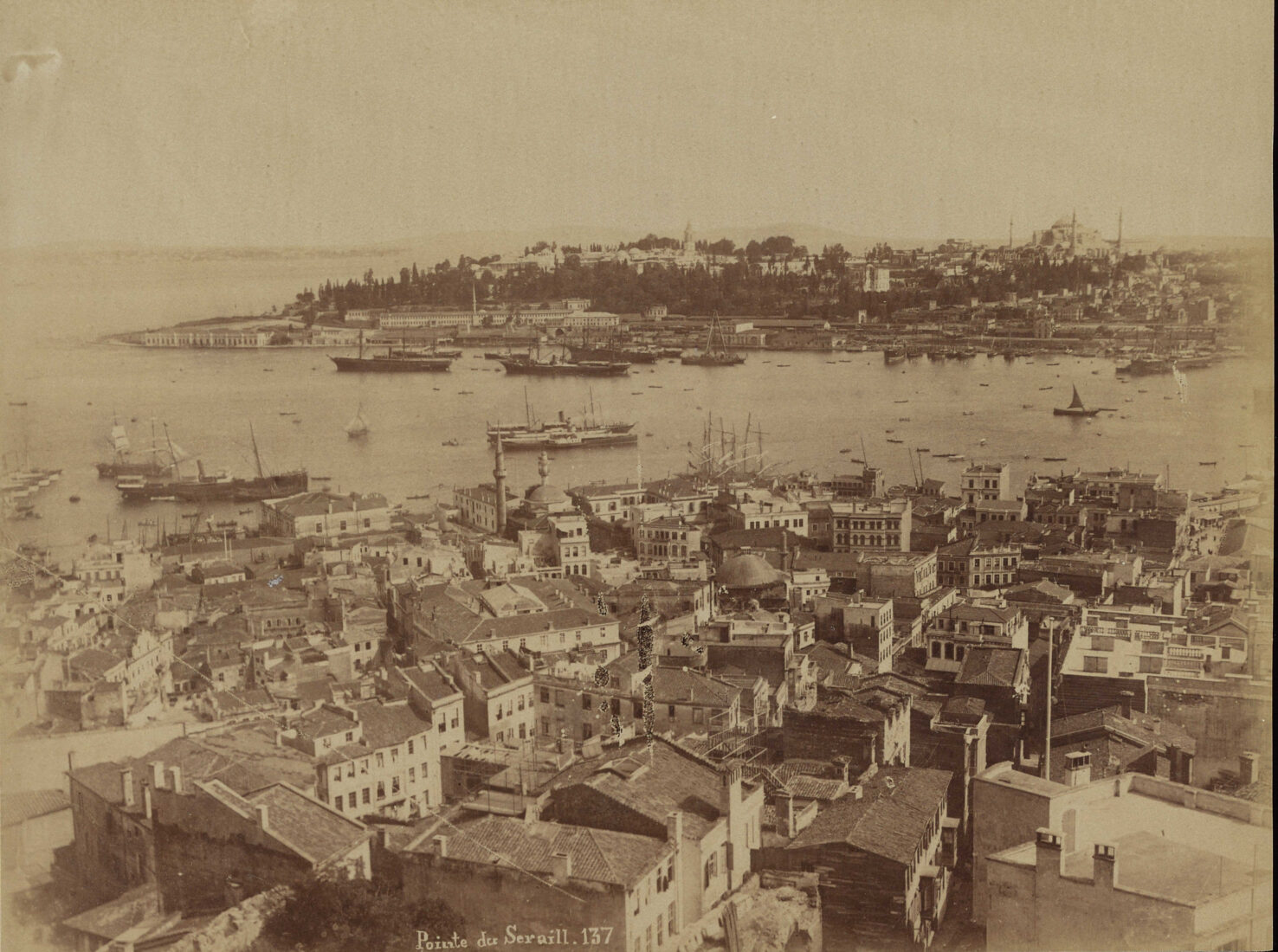 How did Istanbul's population grow so rapidly, who migrated to the city?