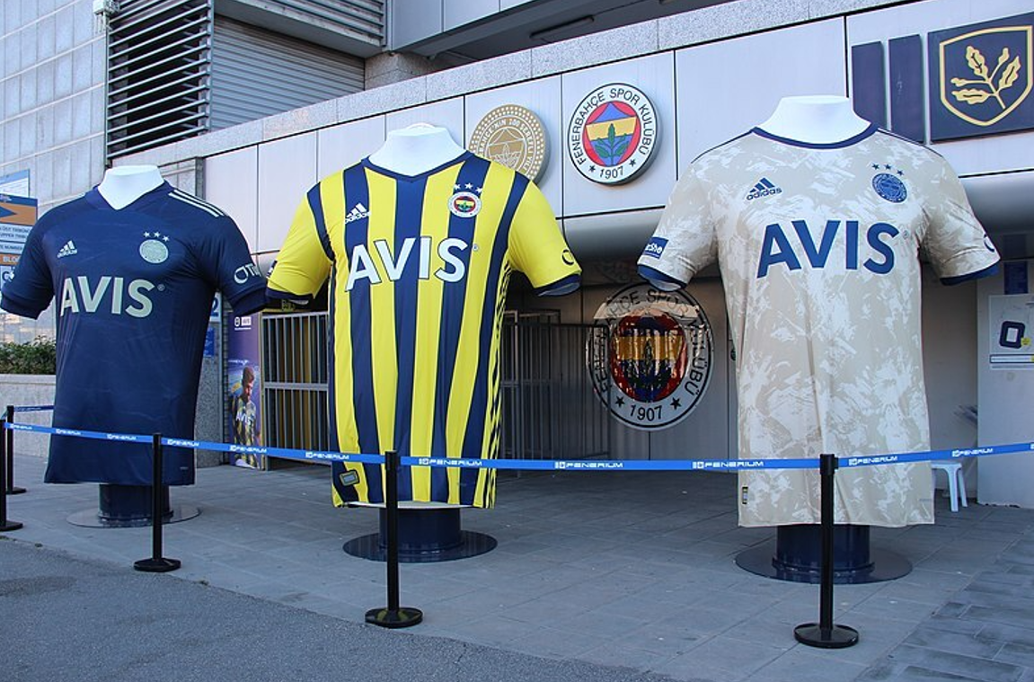 Fenerbahce returns to Adidas sponsorship after dispute with Puma over Galatasaray