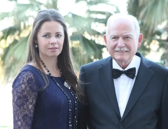 A photo of Ayse Gulnev Osmanoglu and her father, Prince Osman Selaheddin Osmanoglu. (Photo via Ayse Gulnev Osmanoglu's website)