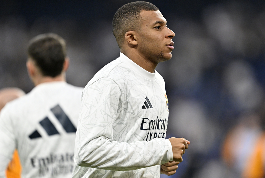 Kylian Mbappe of Real Madrid warm up ahead of the La Liga week 15th match against Getafe