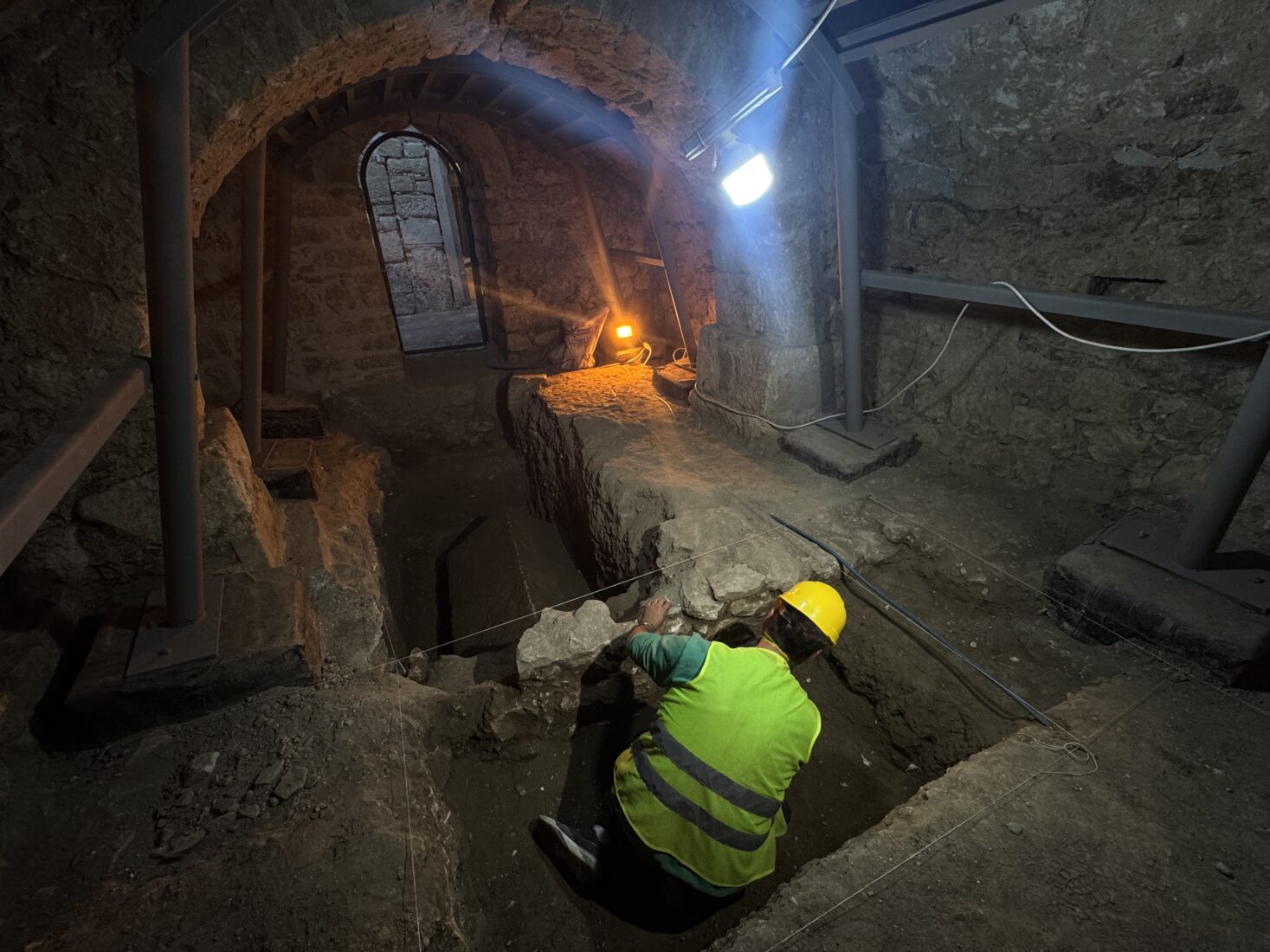 Could sarcophagus in Türkiye's Antalya hold remains of St. Nicholas known as Santa Claus?