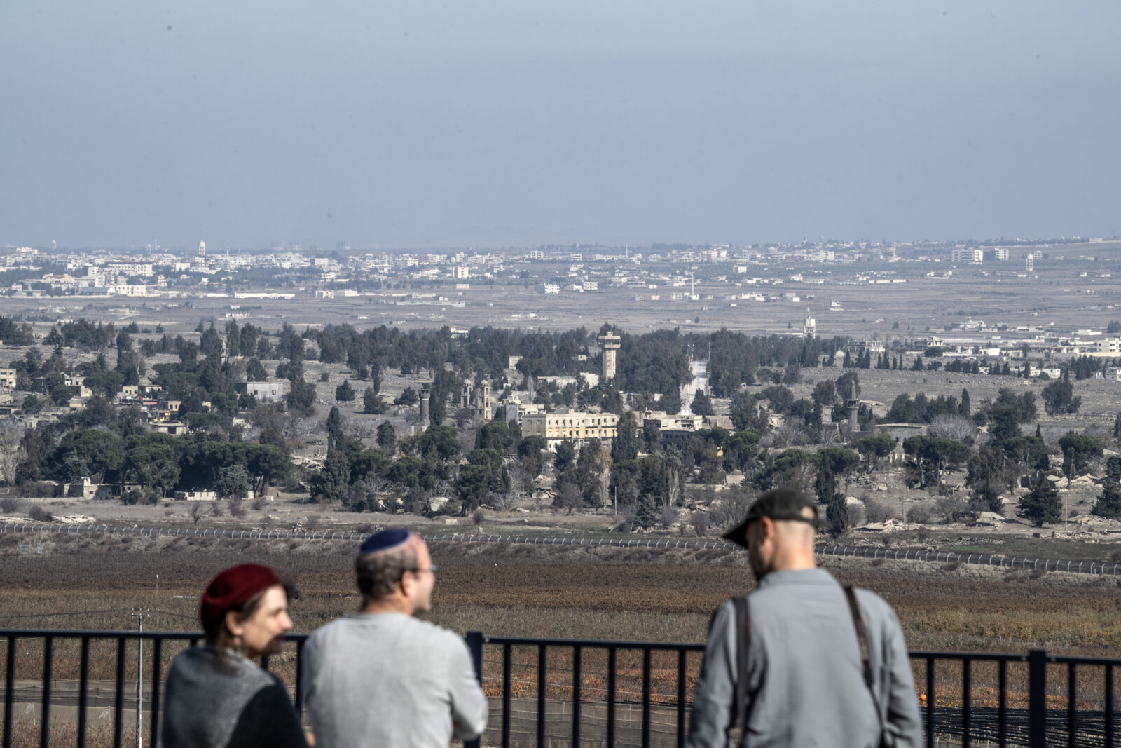 Israel expands military presence in Mount Hermon buffer zone amid Syria tensions