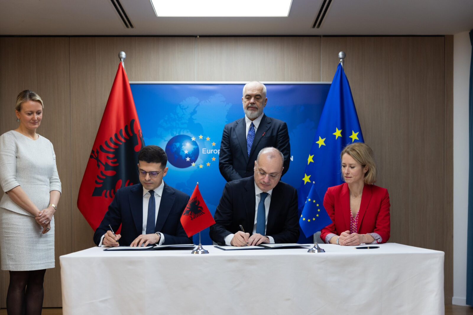 Albania, EU sign security and defense partnership agreement