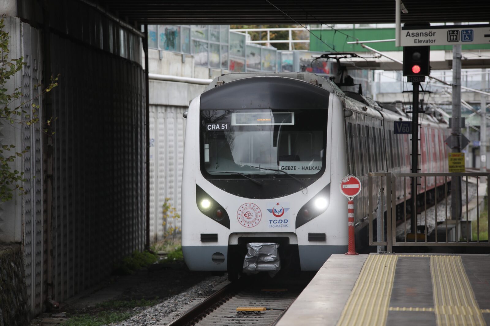 Istanbul’s Marmaray hits new daily passenger record with 743,596 person