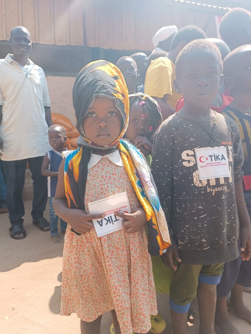 Turkish aid agency TIKA delivers food aid to 250 children at South Sudan orphanage