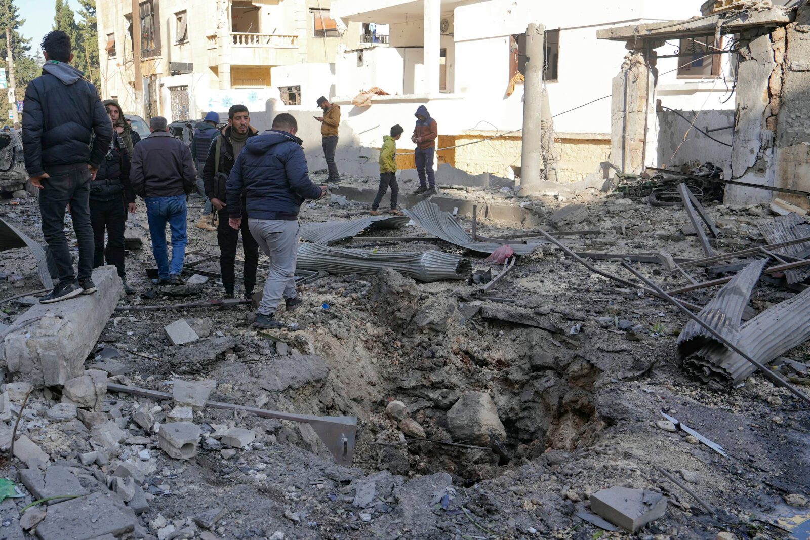 Airstrikes by Syrian regime on Idlib province kill 4 civilians