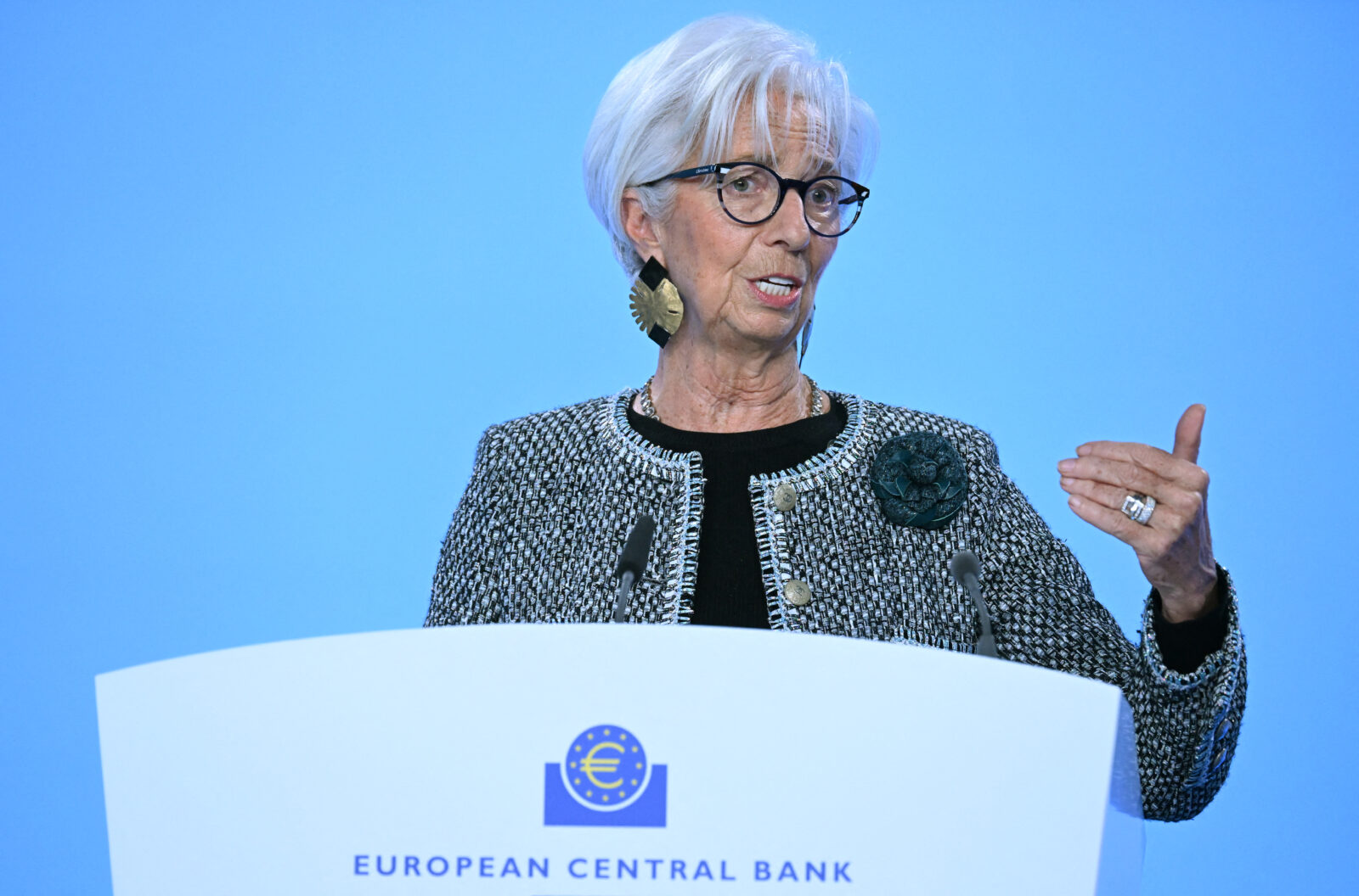 European Central Bank to continue interest rate cuts