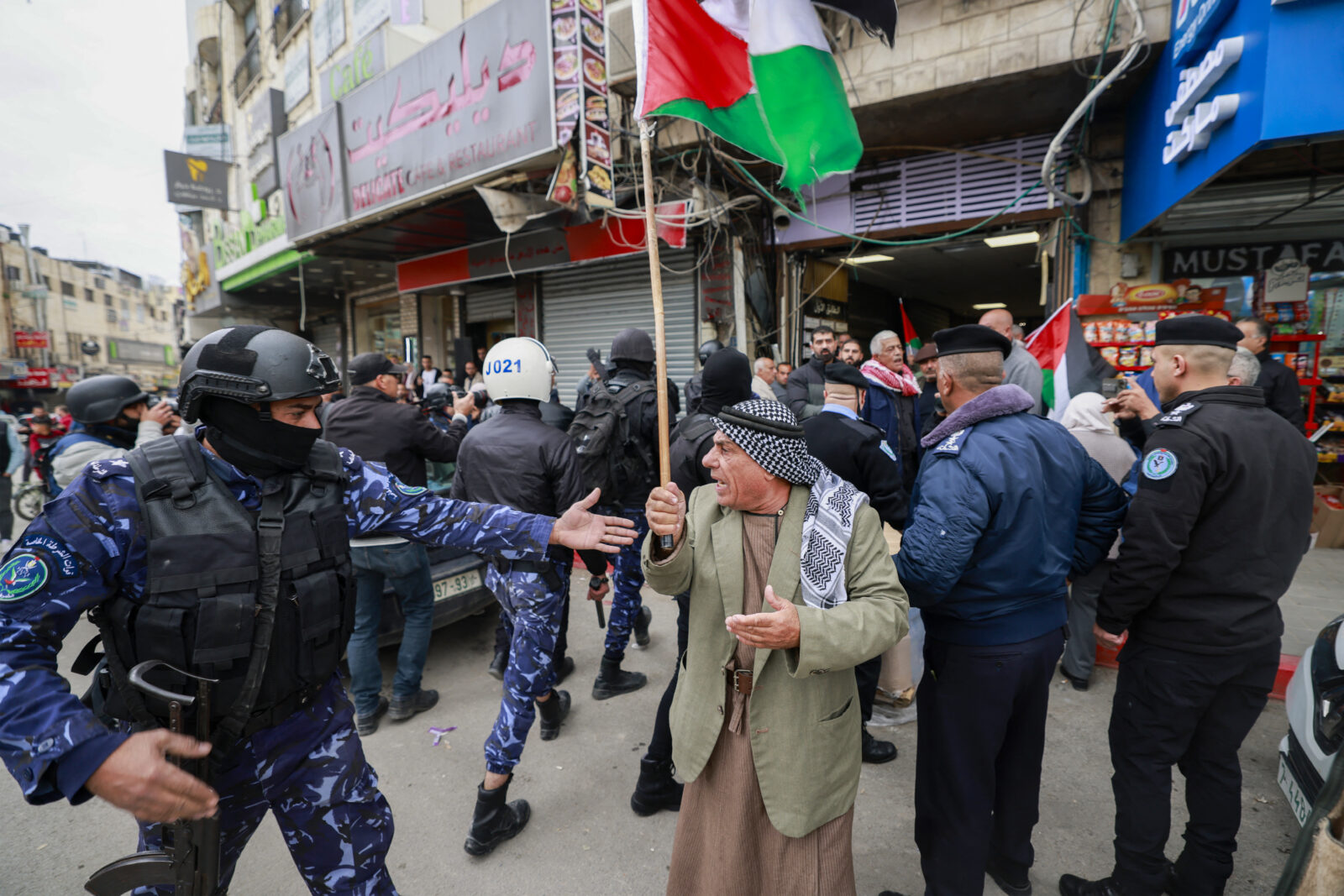 9 killed in ongoing Palestinian Authority operation in Jenin refugee camp