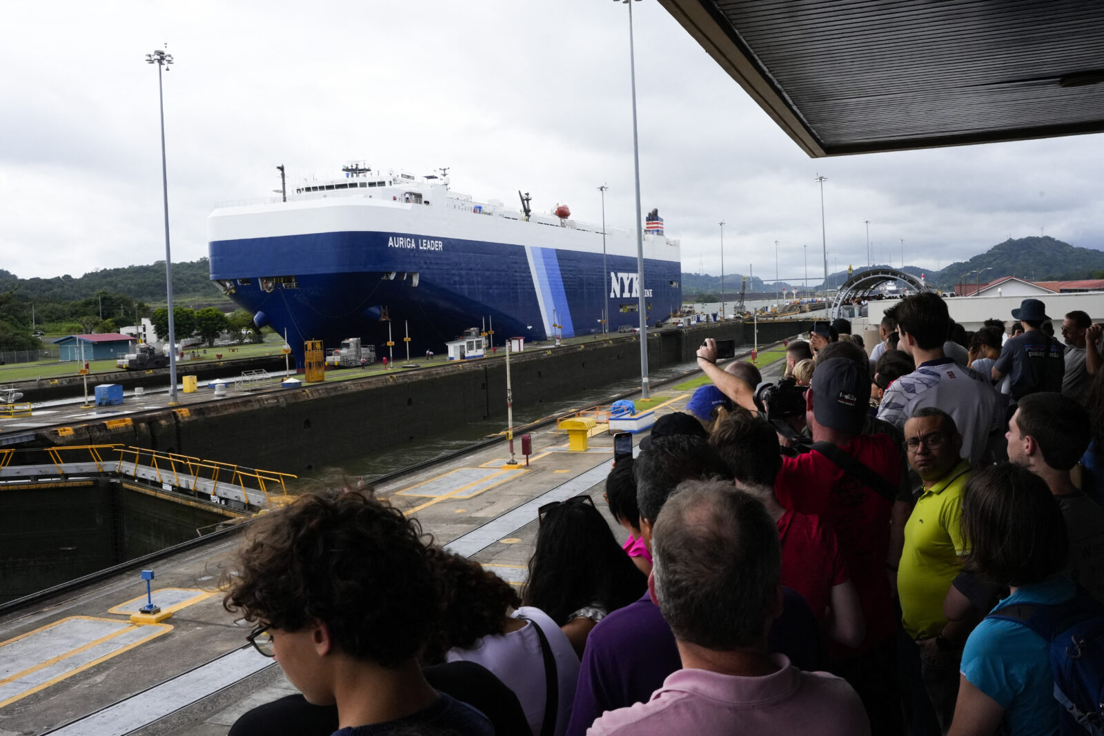 Trump alleges Chinese soldiers operating the Panama Canal