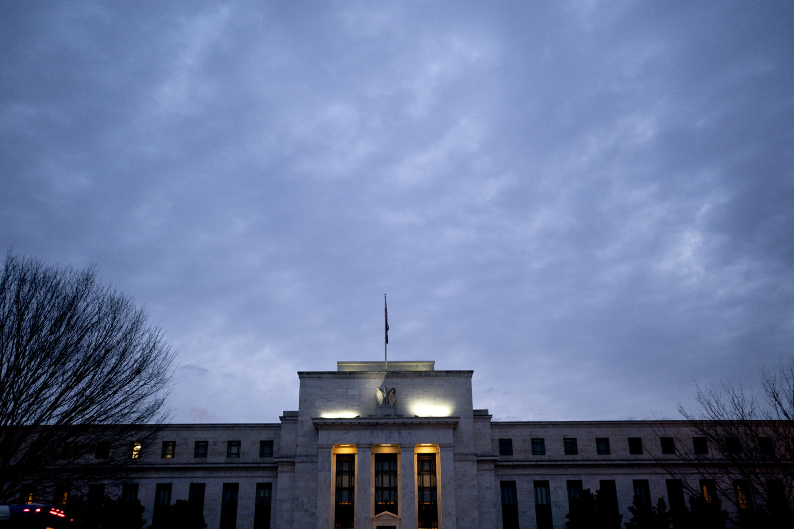 US bank-led coalition files suit against Federal Reserve, criticizing 'stress test'