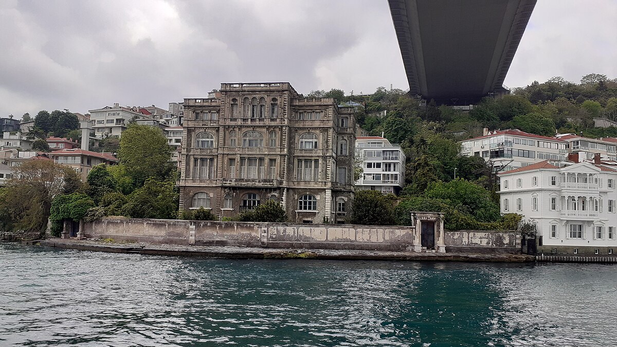 Century-old mansions along the Bosphorus up for sale