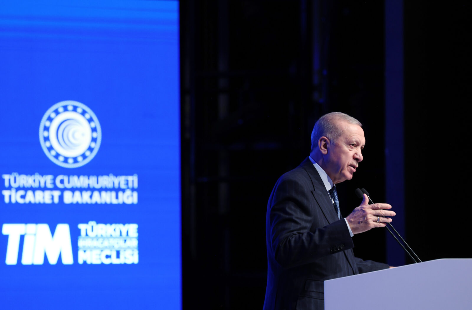 President Erdogan hails Türkiye’s record-breaking exports in 2024