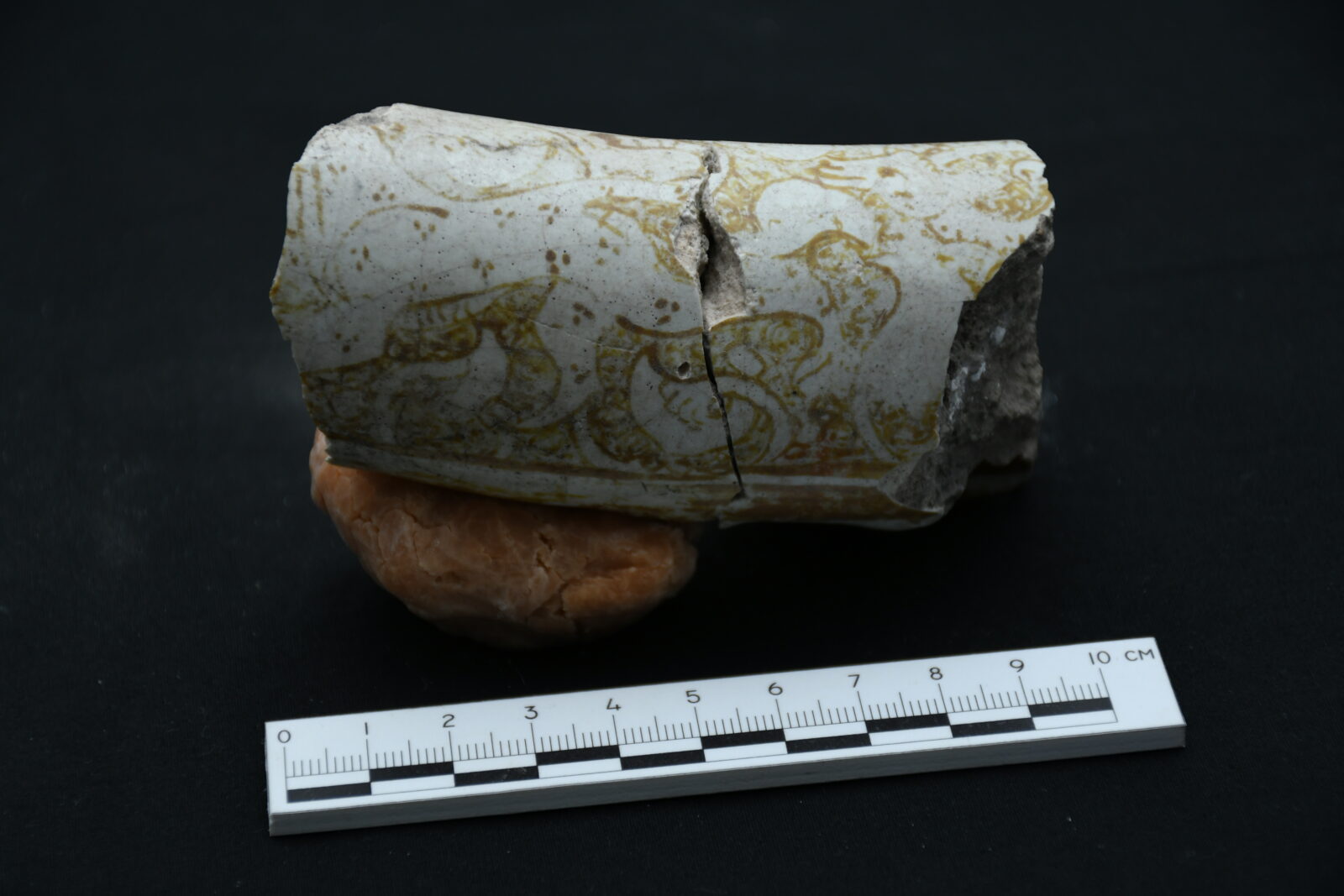 An 800-year-old ceramic fragment believed to depict an Anatolian leopard, Hasankeyf, Batman, Türkiye, January 6, 2025. (AA Photo)