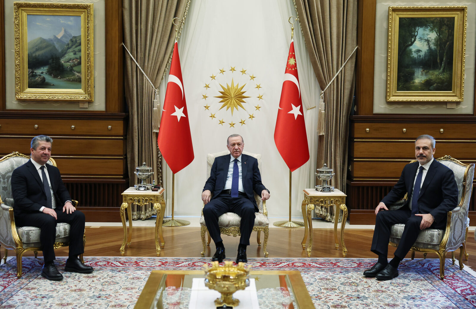 Erdoğan hosts Iraq KRG's Barzani to discuss regional stability, development projects