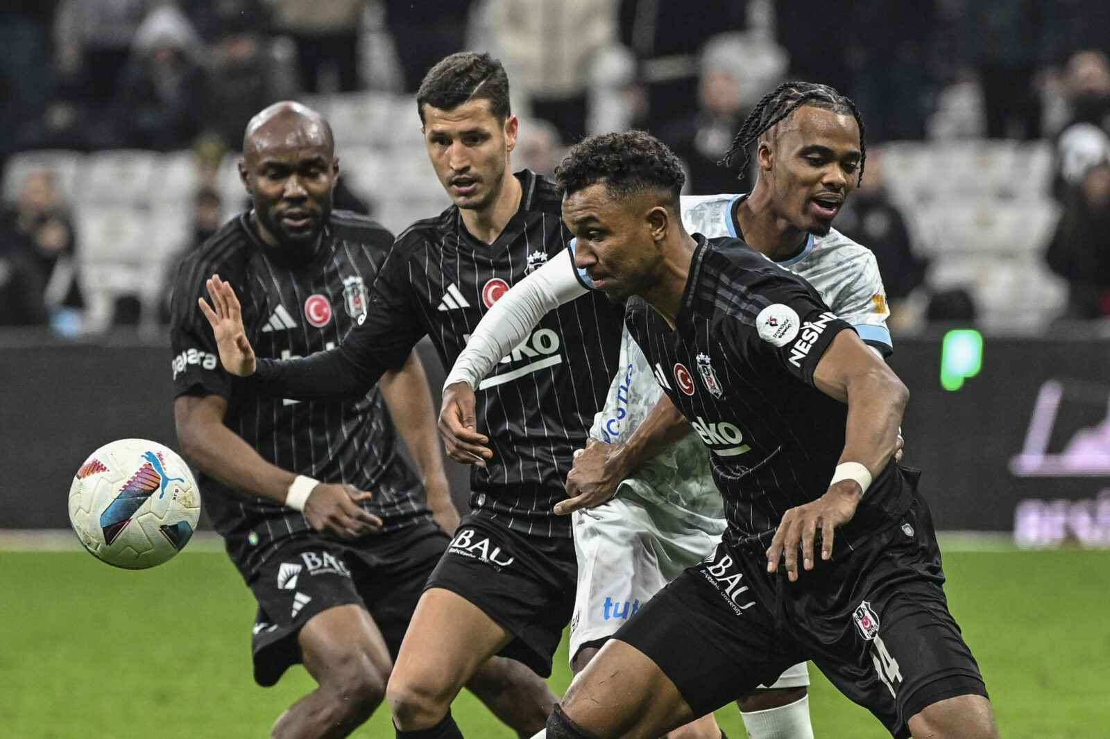 Baby-faced assassin Ole Gunnar Solskjaer takes the helm at Besiktas