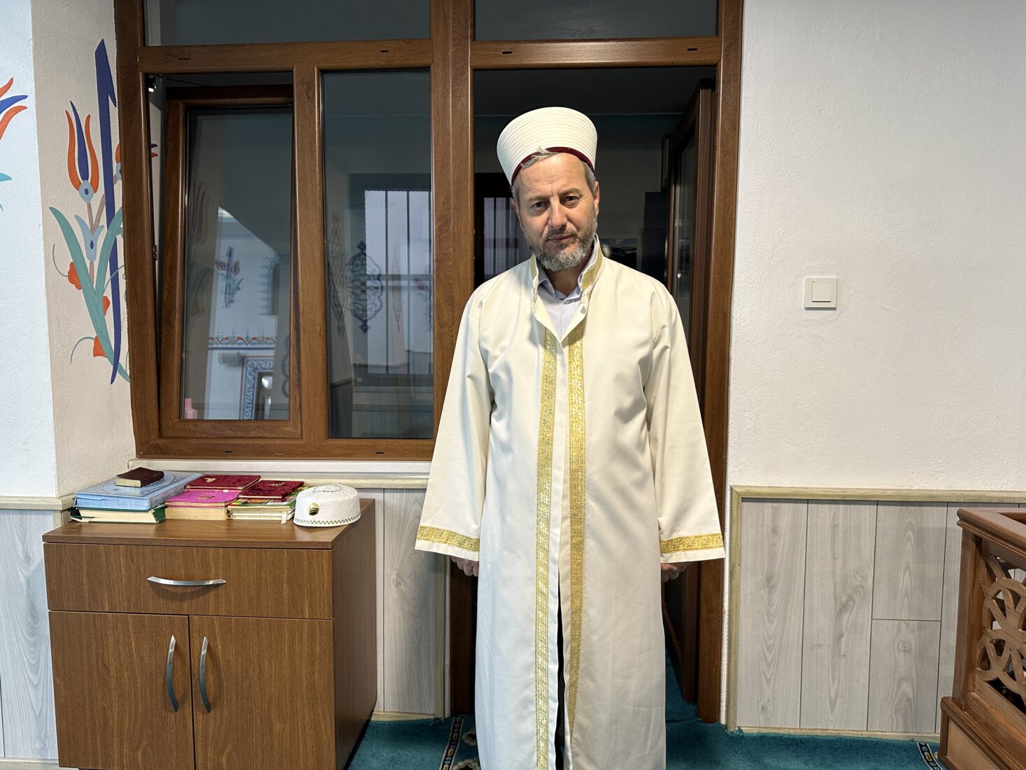 Generous hospitality of imam in Türkiye's Duzce impresses Italian traveler