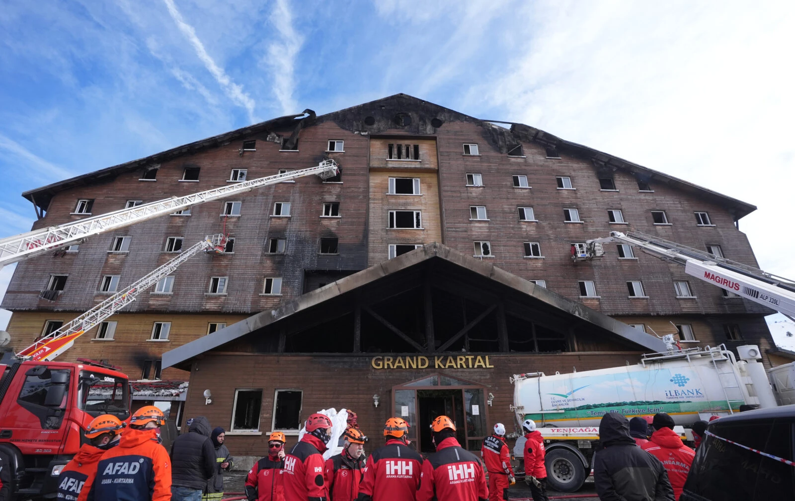 this image shows the aftermath of the fire in Turkey's Bolu