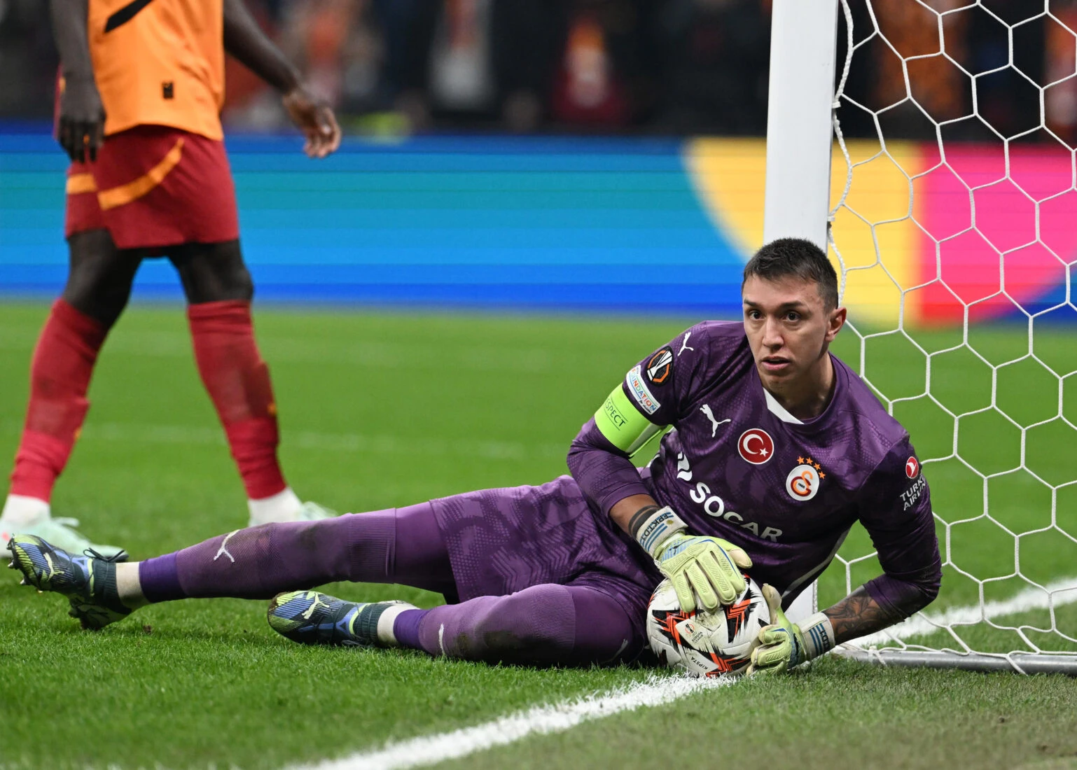 Fernando Muslera faces fan backlash after gesture to Galatasaray coach