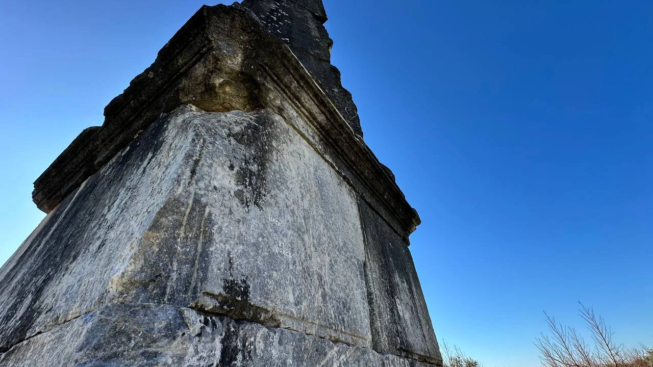 2,000-year-old obelisk in Iznik’s peach orchard attracts tourists