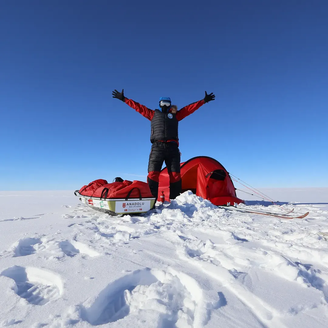 Ironman Ali Riza Bilal becomes first Turk to achieve historic feat at South Pole