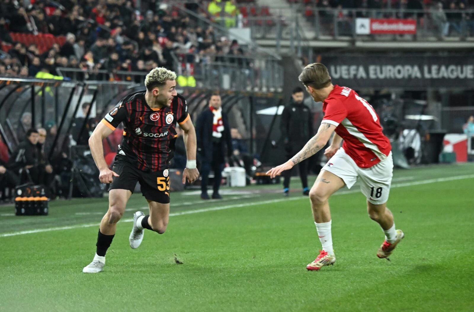 Photo show Turkish player Baris Alper Yilmaz (L) of Galatasaray.