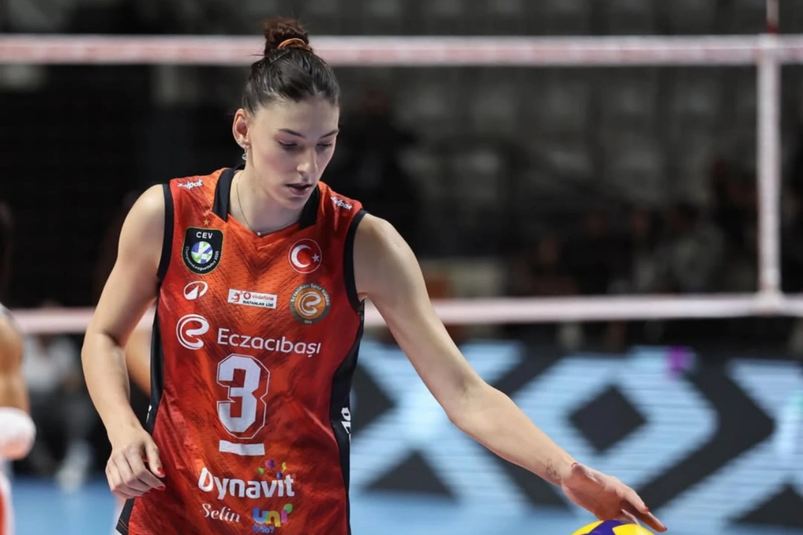 VakifBank pushes for Tijana Boskovic as Hande Baladin nears Fenerbahce deal