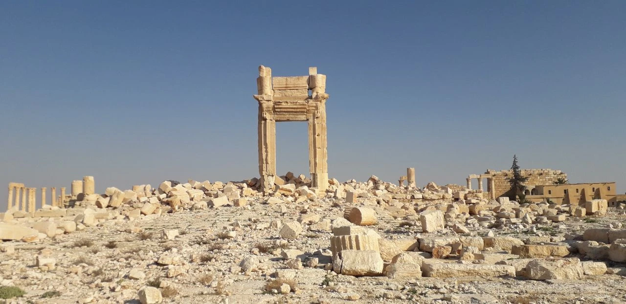 Photos of the sanctuary of the temple of Bel before and after the bombing. (Photo by Hasan Ali 2011, Mohammed Fares 2025)