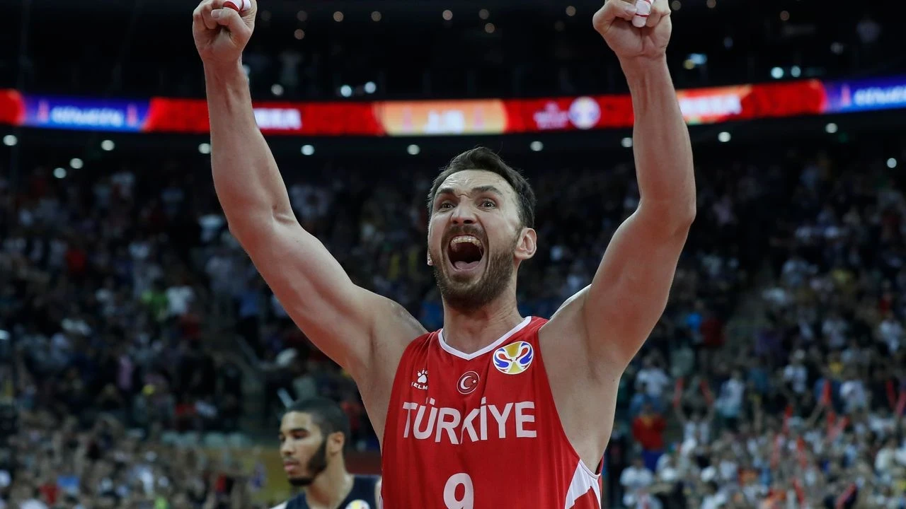 Former Boston Celtics and Turkish national team star Semih Erden retires at 38