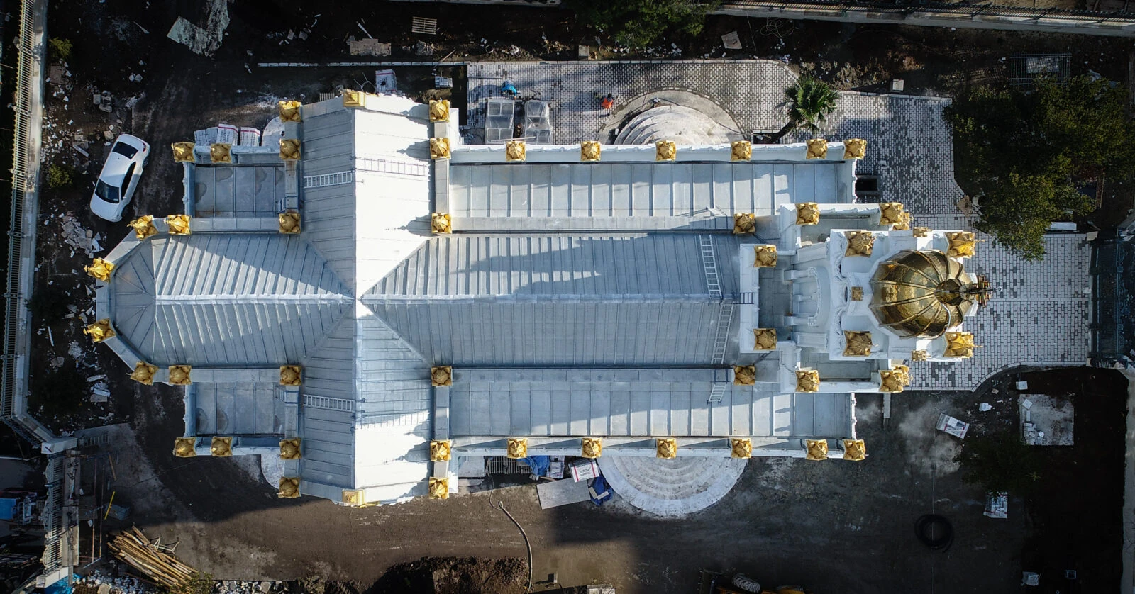 A panoramic view of the Sveti Stefan Iron Church in Istanbul, Türkiye, captured in July 2018.