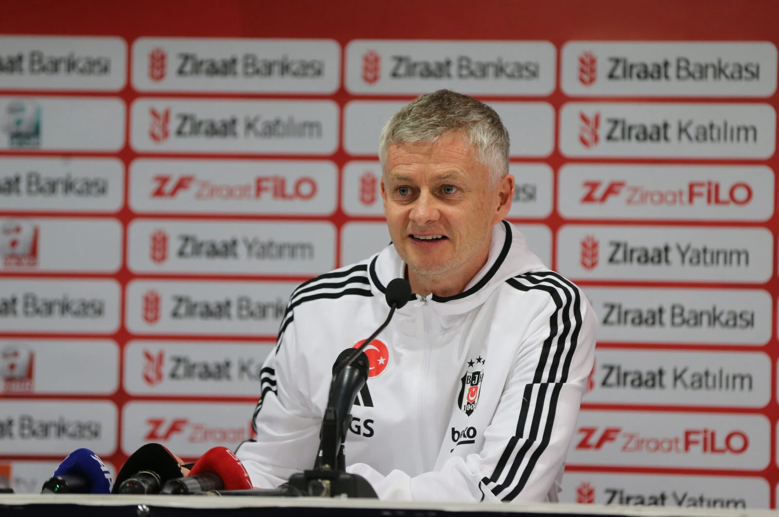 Head coach Ole Gunnar Solskjaer of Besiktas