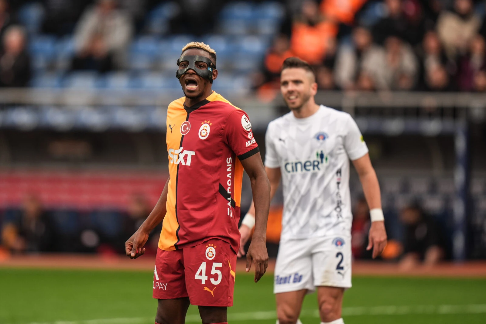 Photo shows Victor Osimhen (45) of Galatasaray.